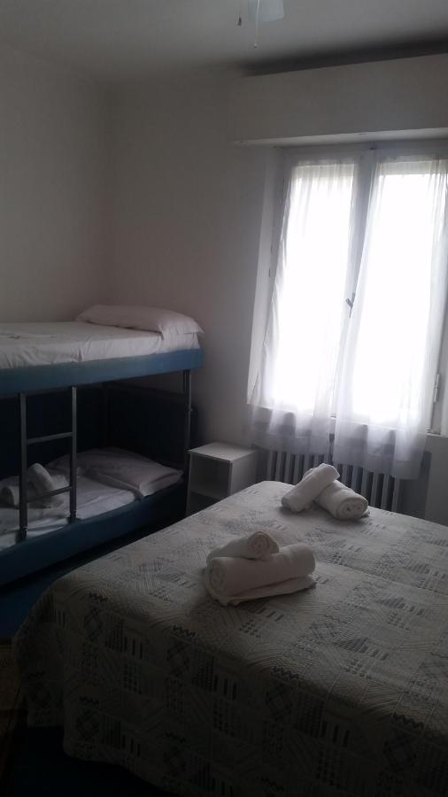 Hotel Manolita Римини Экстерьер фото