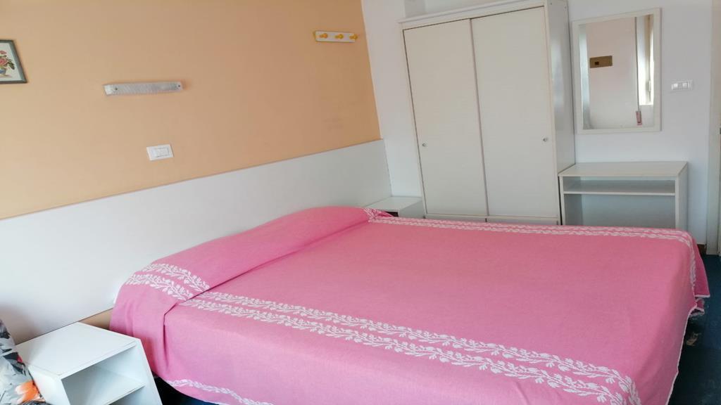 Hotel Manolita Римини Экстерьер фото