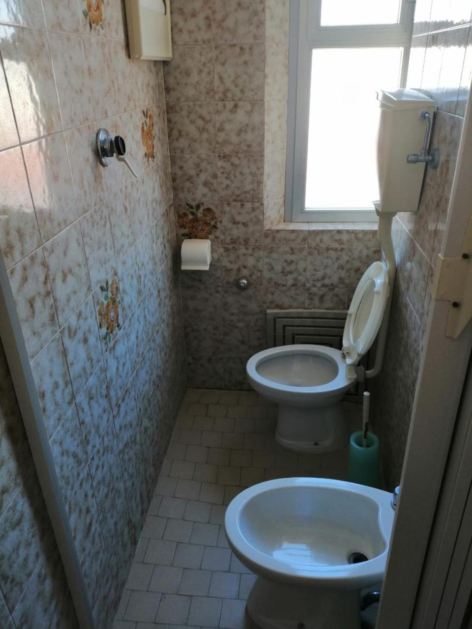 Hotel Manolita Римини Экстерьер фото