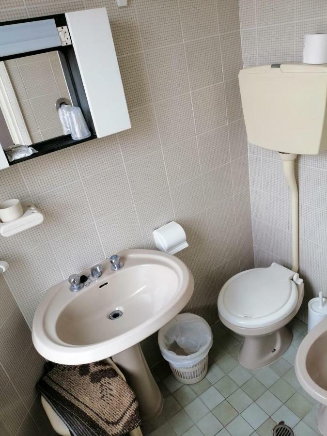 Hotel Manolita Римини Экстерьер фото